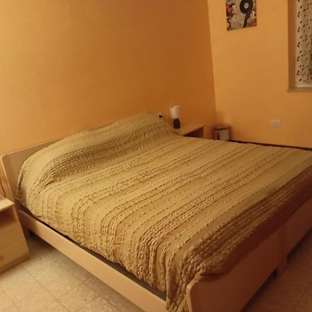 Casa Arcobaleno Hotel Amelia Esterno foto