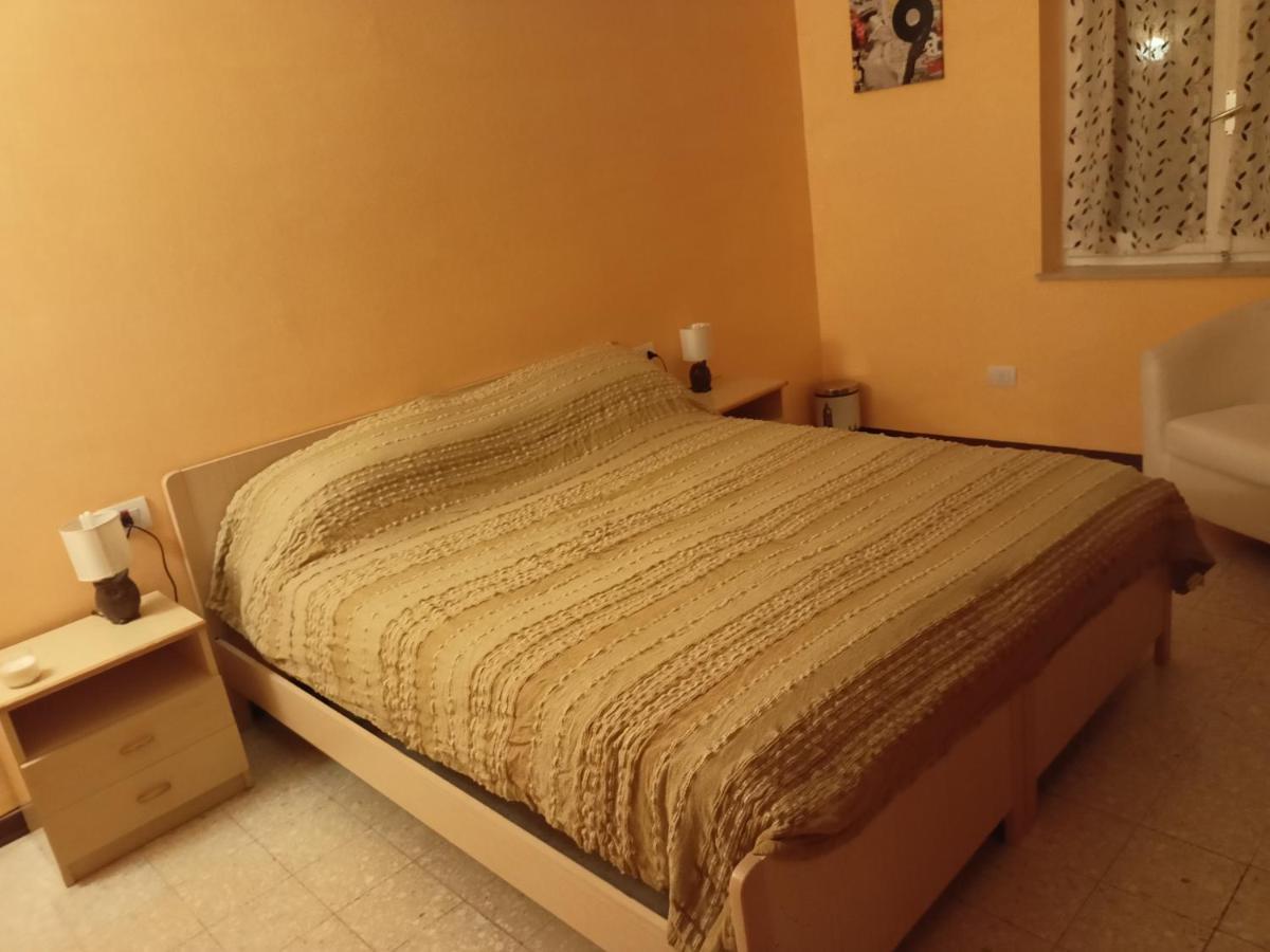 Casa Arcobaleno Hotel Amelia Esterno foto